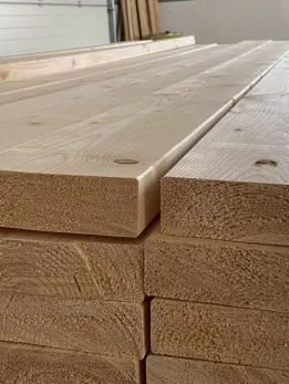 Hobľované hranoly C24