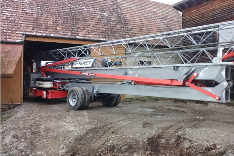 Prenájom vežového žeriavu TEREX CBR 28 PLUS