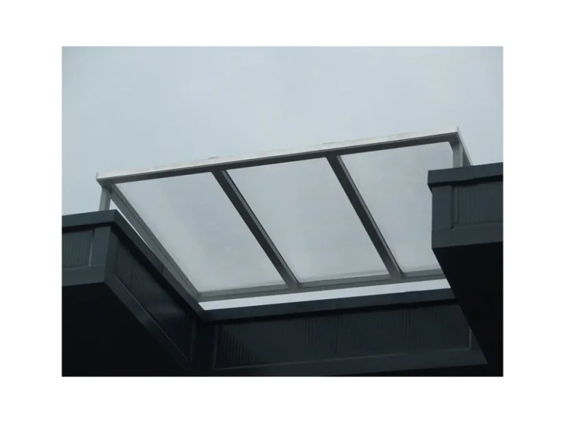 Polykarbonátová platňa LEXAN™ Exell D s 2UV